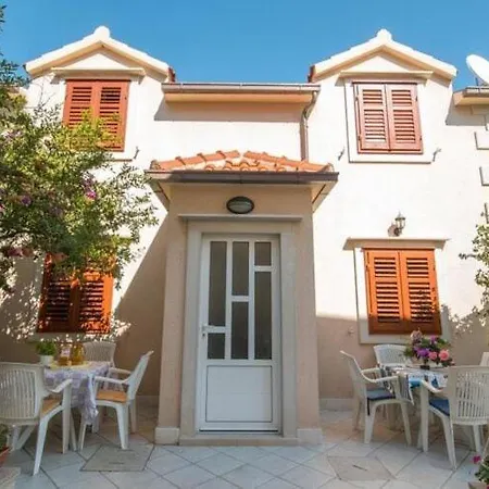 Longo - One Bedroom With Terrace, A2 - St Apartment *
