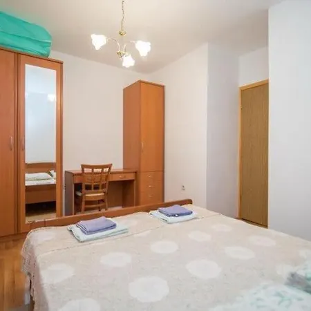 Longo - One Bedroom With Terrace, A2 - St Apartment Supetar